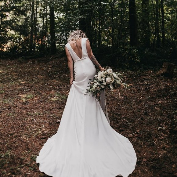 Sadie by Made With Love wedding dress - size 8 - Picture 1 of 6